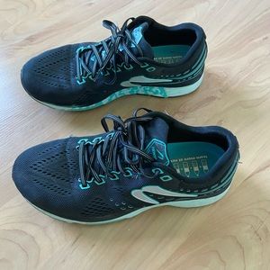 Newton Running Kismet 7 Women’s Running Sneaker